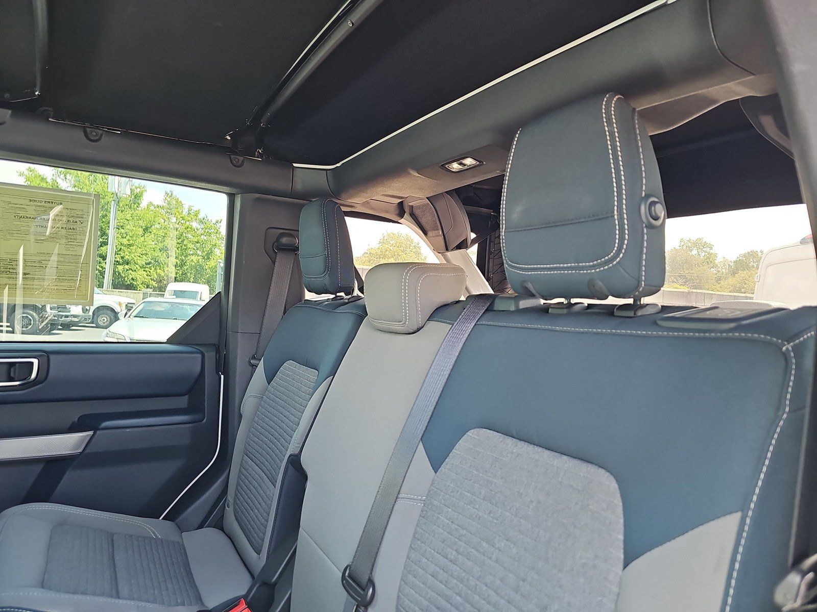 Used 2022 Ford Bronco Outer Banks AWD/4WD image 13