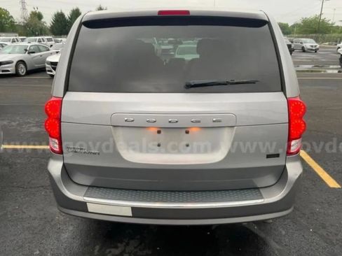 Used 2014 Dodge Grand Caravan SE w/ Quick Order Package 29E SE FWD image 5