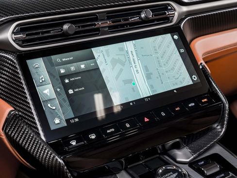 Used 2025 Aston Martin Vanquish image 23