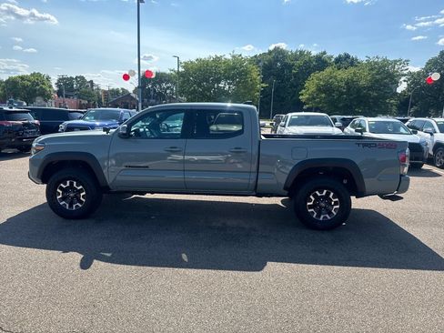 Used 2023 Toyota Tacoma TRD Off-Road w/ Technology Package AWD/4WD image 4