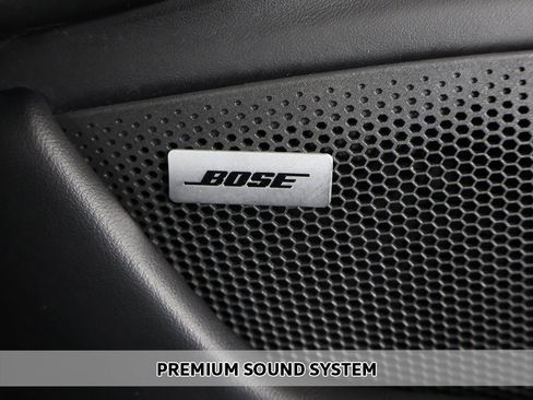 Used 2021 Porsche Taycan Turbo image 5