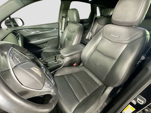 Used 2021 Cadillac XT5 Premium Luxury w/ LPO, Floor Liner Package image 21