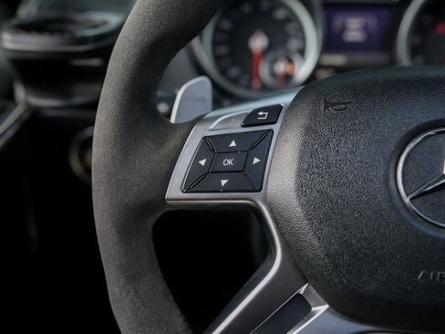 Used 2018 Mercedes-Benz G 550 Squared image 28