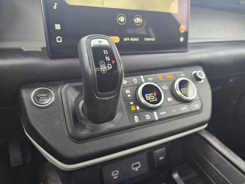Used 2022 Land Rover Defender 110 X-Dynamic HSE image 29