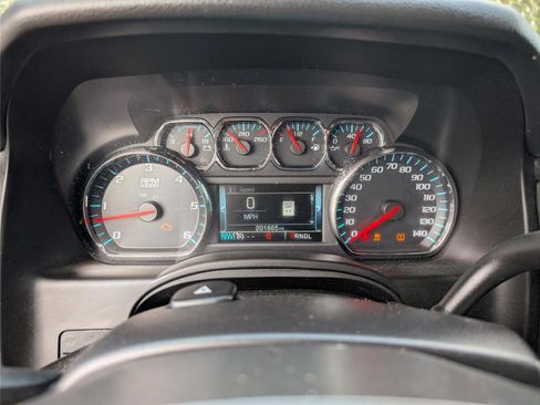 Used 2017 Chevrolet Tahoe LT image 23