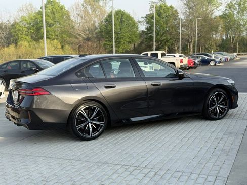 Certified 2025 BMW 530i w/ M Sport Package image 6