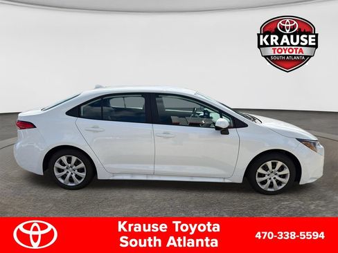 Used 2026 Toyota Corolla LE FWD image 4