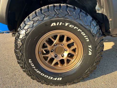 Used 2020 Toyota Tacoma TRD Off-Road w/ TRD Premium Off Road Package image 6