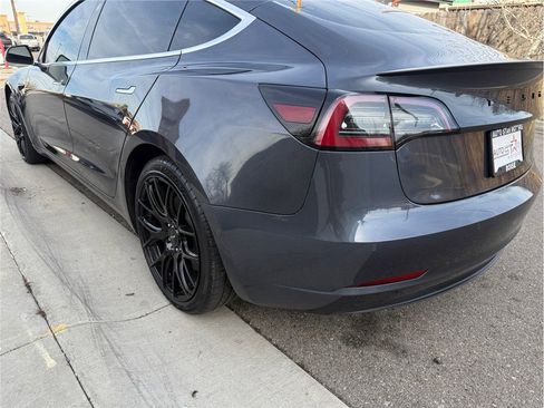 Used 2019 Tesla Model 3 Performance image 43
