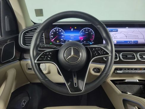 Used 2024 Mercedes-Benz GLE 350 4MATIC w/ 3rd Row Seat Package image 24