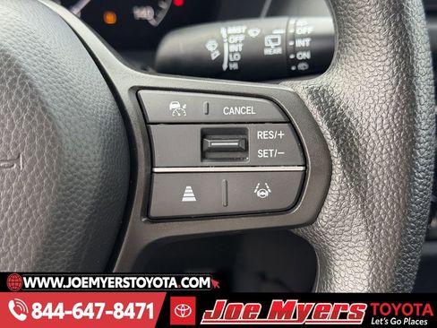 Used 2025 Honda HR-V LX image 21