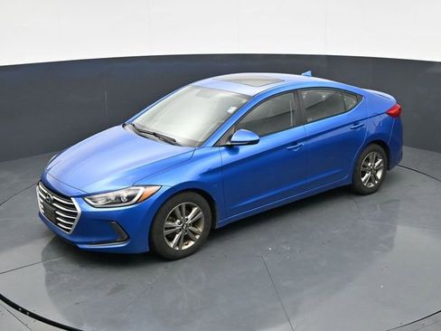 Used 2017 Hyundai Elantra Value Edition FWD image 27