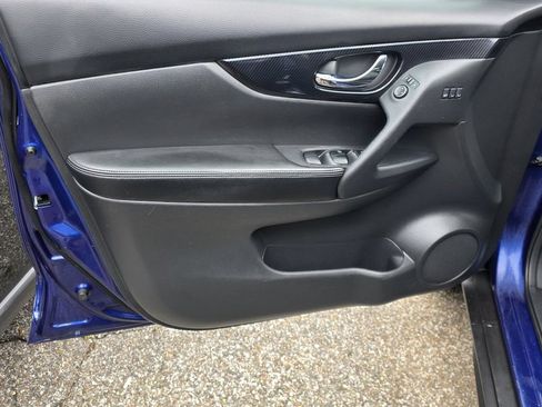Used 2020 Nissan Rogue SL AWD/4WD image 34