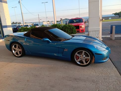 Used 2008 Chevrolet Corvette Convertible w/ Preferred Equipment Group RWD image 5