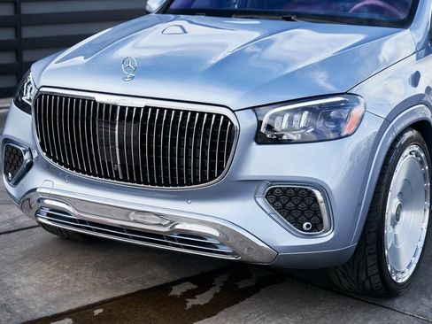 Used 2026 Mercedes-Benz Maybach GLS 600 4MATIC image 7