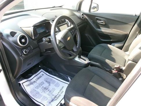 Used 2016 Chevrolet Trax LS FWD image 10