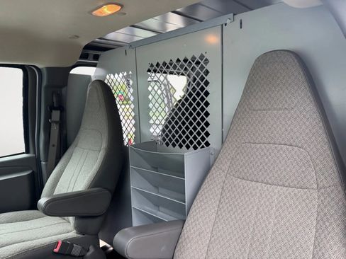 Used 2020 GMC Savana 3500 w/ Driver Convenience Package RWD image 14