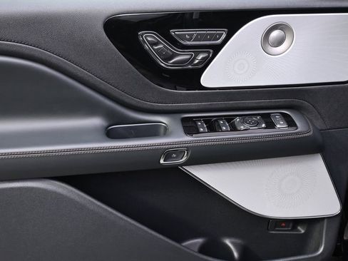 New 2026 Lincoln Aviator Reserve AWD/4WD image 23