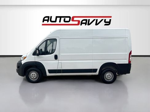 Used 2024 RAM ProMaster 2500 w/ Upfitter's Prep Package FWD image 4