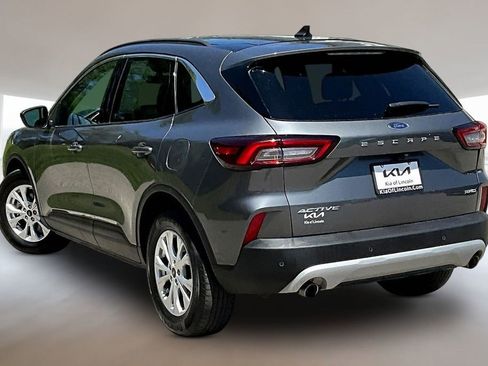 Used 2023 Ford Escape Active w/ Tech Pack #1 AWD/4WD image 4