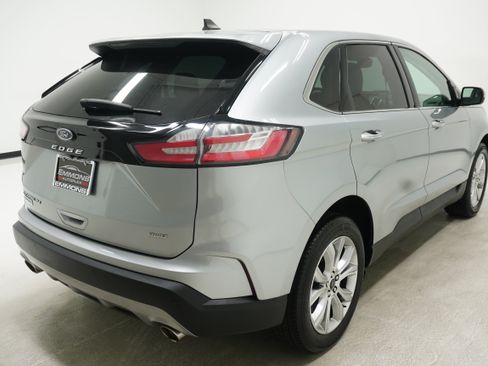 Used 2024 Ford Edge Titanium AWD/4WD image 4