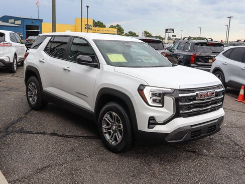 Used 2026 GMC Terrain Elevation FWD image 3