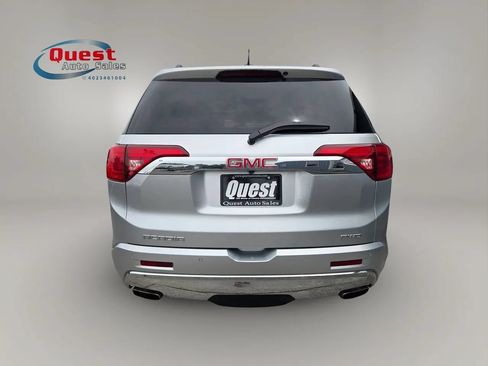 Used 2018 GMC Acadia Denali AWD/4WD image 4