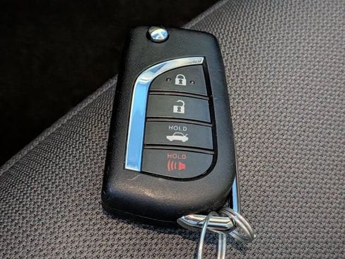 Used 2023 Toyota Corolla LE FWD image 30