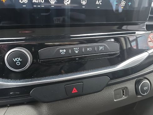 Used 2023 Ford Transit 350 XLT image 56