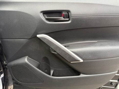 Certified 2024 Toyota Corolla Cross LE image 19