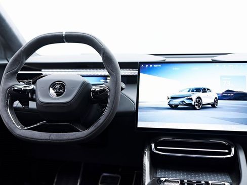 Used 2025 Lotus Eletre image 5