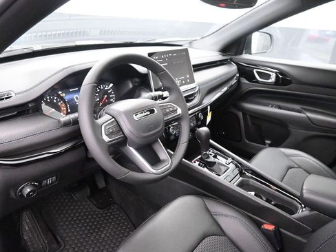 New 2026 Jeep Compass Latitude w/ Sun and Sound Group image 15