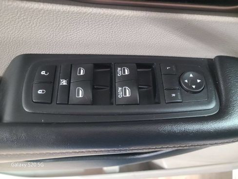 Used 2017 Chrysler Pacifica LX image 27