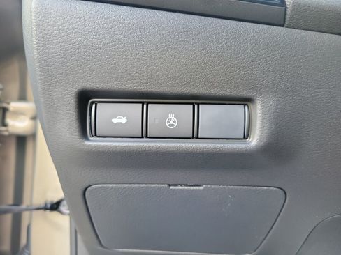 New 2026 Nissan Sentra SV w/ SV Convenience Package FWD image 16