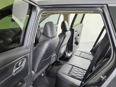 Certified 2025 Nissan Rogue Platinum AWD/4WD image 25