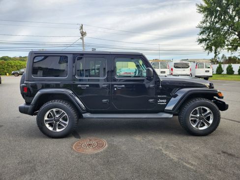 Used 2020 Jeep Wrangler Unlimited Sahara image 18
