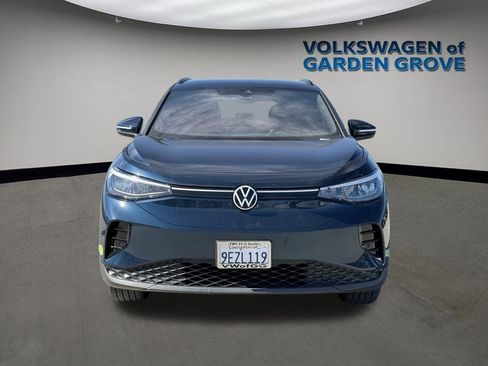 Used 2023 Volkswagen ID.4 Pro image 2