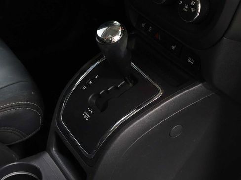 Used 2017 Jeep Patriot High Altitude AWD/4WD image 19