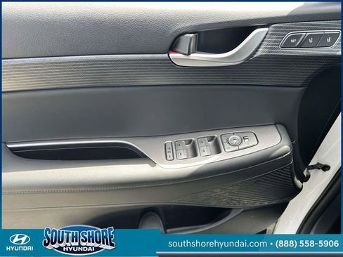 Used 2023 Hyundai Palisade Limited AWD/4WD image 18