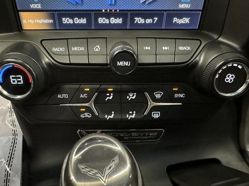 Used 2015 Chevrolet Corvette Stingray Coupe image 28