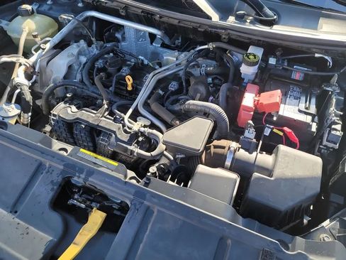 Used 2021 Nissan Rogue SV AWD/4WD image 32