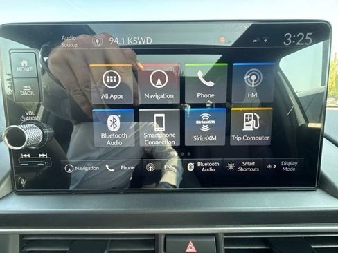 Used 2025 Honda Pilot Black Edition image 7