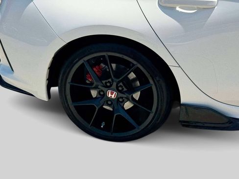 Used 2024 Honda Civic Type R image 6