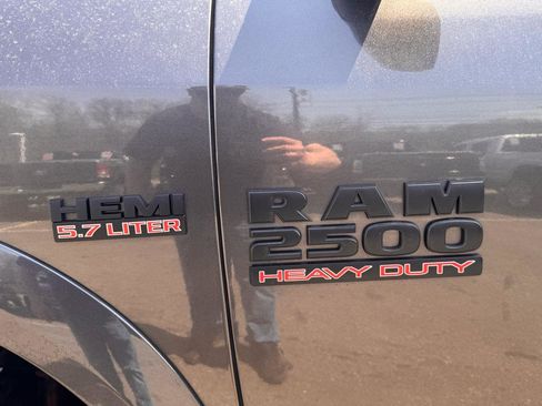 Used 2016 RAM 2500 Laramie w/ Sport Appearance Group AWD/4WD image 10