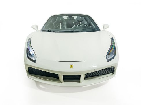 Used 2018 Ferrari 488 Spider RWD image 12