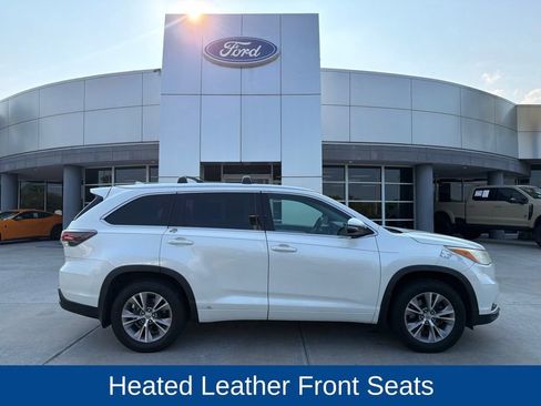 Used 2014 Toyota Highlander XLE AWD/4WD image 2