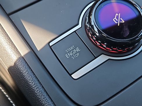 New 2026 Volkswagen Tiguan SE R-Line image 12