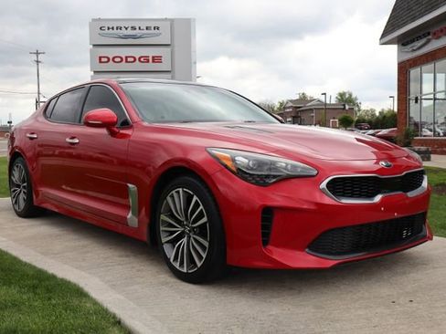 Used 2019 Kia Stinger Premium AWD/4WD image 3