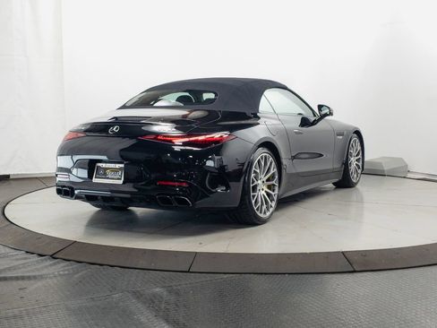 Used 2022 Mercedes-Benz SL 55 AMG 4MATIC w/ Driver Assistance Package image 35