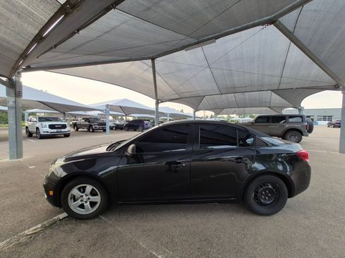 Used 2016 Chevrolet Cruze LS FWD image 8